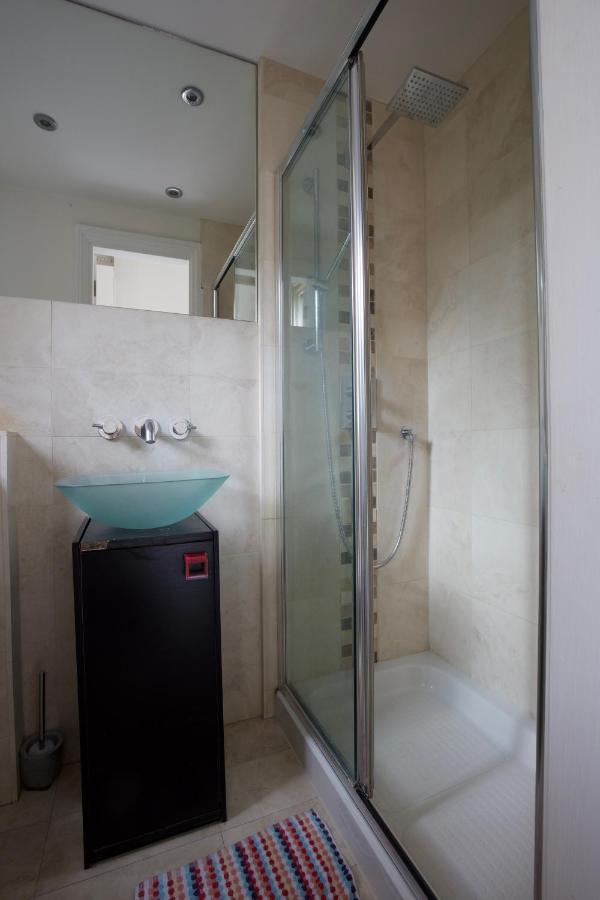 Large 2 Beds Flat Overlooking Clapham Common Park Лондон Экстерьер фото